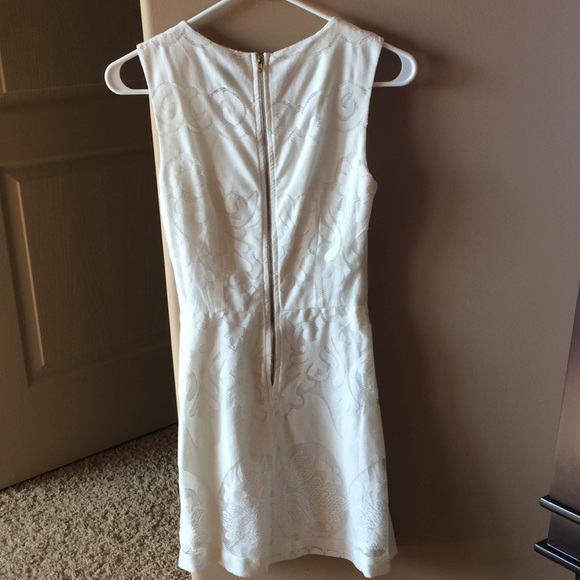H&M Cream Dress - Picture 3 of 3